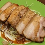 好味苑 - 晩酌セット（Ａ＋Ｃ＋Ｄ）　８００円　Ａ　前菜から　チャーシュー　(2018/08)