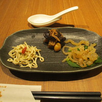 中国薬膳料理 星福 - 前菜盛り合わせ