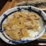 地酒とそば・京風おでん 三間堂 - 豚生姜焼き小丼