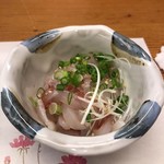 金沢和食 みんなのまなぶ - お通し（いかの酒盗和え）
