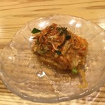 焼き鳥将太 - 焼き鳥将太　キムチはお通しかな？