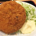 湯浅 - 5/22(月) ランチA 海鮮丼＋メンチカツ