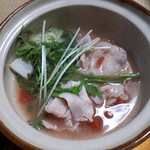 Echigoya Ryokan - カテキン豚のトマト鍋。豚の脂身が甘いのにすっきりしてお肉もっちり。トマトスープは最後まで飲み干した。