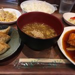 浪花のぽんちゃん餃子 - ・本日の定食＜酢豚＋揚げ餃子＞