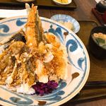 河童土器屋 - 上天丼はお皿が大きい！