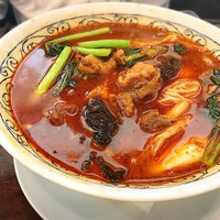 青菜 丸の内ブリックスクエア店 - 牛スジ肉の辛いマーラー麺