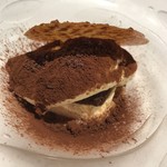 サンタキアラ - 相方 温かいエスプレッソをかけたティラミス サンブーカ風味