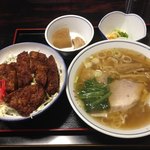 日新町　ハトヤ食堂　本店 - ソースカツ丼800円＋ミニラーメン400円