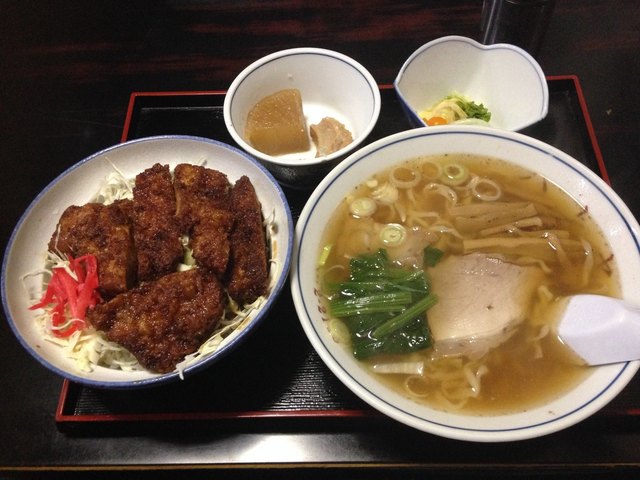 日新町　ハトヤ食堂　本店 - 七日町（食堂）の写真
