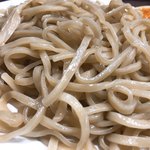 麺屋 甲武信 - 超濃厚鰹鶏辛つけそばの麺