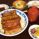 割烹蒲焼八十八 石川町店