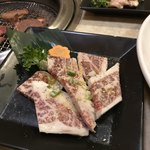 韓国市場　炭火焼肉　悠々館 - ロース