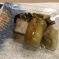 うを徳 - 鮑（五島）と茄子の炊いたん・・鮑も柔らかく京料理らしい味わいで美味しいこと。