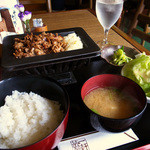 一軒茶屋 - しょうが焼き定食