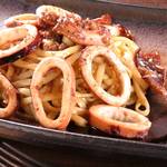 ★烏賊と燻製七味醤油、塩辛バターソース