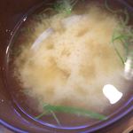 焼肉処 まるます家 - 優しい味のお味噌汁が嬉しい♬︎