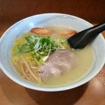 トンチキ らーめん屋 - 塩らーめんの麺
