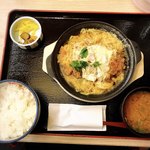 かつさと - かつ鍋定食 800円