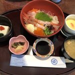 加賀屋 - 海鮮丼1,600円