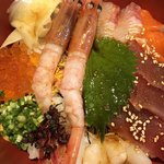 加賀屋 - 海鮮丼のアップ