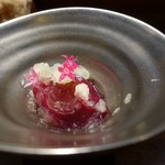 TACUBO - 山梨産藤稔(黒ぶどう)のゼリー、グレープフルーツのグラニテ添え