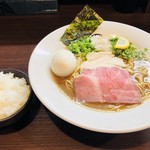 らーめん 鞍 - 鯛白湯そば大盛り+煮玉子  ライス