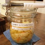 カレーの赤田屋 - 自家製のピクルスが美味