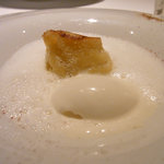 フロリレージュ - 2011年７月：デザートその２：サツマイモのデザート・・なぜはいっちゃうの？