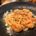 Bistro Vie - 小エビとトマトクリームパスタ