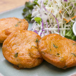 白身魚のすり身揚げ「トード・マン・プラー」 ★☆☆　３P