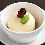 homemade coconut ice cream