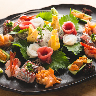 素材にこだわり旬をお届けします。