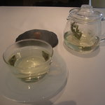 カセント - ハーブティーと小菓子