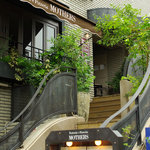 マザーズ - エントランスです