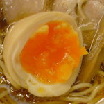 鶏と魚介の豊潤特製醤油ラーメン（味玉アップ）
