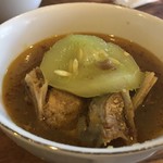 Mak Beng - クセになる辛さのスープ 胡瓜がいい味出してます