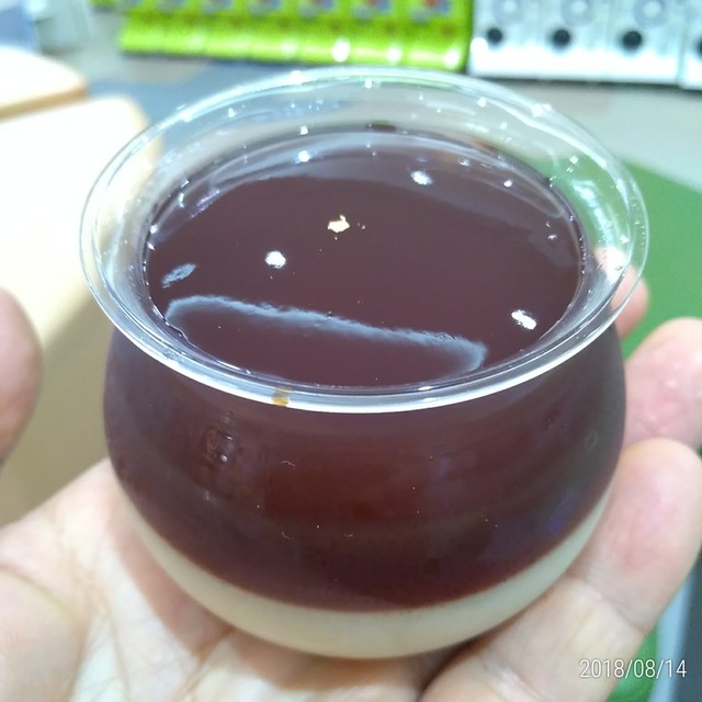 ル・ポミエ 釜石店｜本格ケーキと季節スイーツが楽しめるカフェ