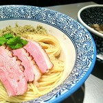 豚骨一燈 - 鶏と昆布水の細つけ麺　８５０円