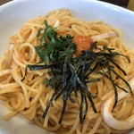 Cafe de CRIE - イカと大葉の博多明太子パスタ