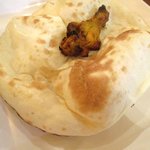 インディアンキッチン ラソイ - ナン(Ｍ)・チキン手羽元！