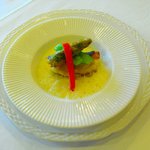 ラ・ロシェル 渋谷 - イサキのポワレ　サフランのソース