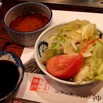 ステーキランド 神戸店 - サラダとソース