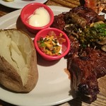 Lone Star Steakhouse & Saloon - ボーン・イン・リブアイ　$46.99