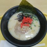 グリーンズコート - とんこつらーめん