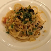 リストランテ アルベラータ - プリモピアット　芝海老のパスタ これもコースの中の1品にしてはボリュームがありました。もう少しエビっぽい形状を期待してました。