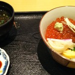 旬彩和食 口福 - いくら丼