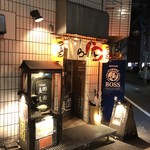 ラーメンBAR やきそばー HIT - 入口
