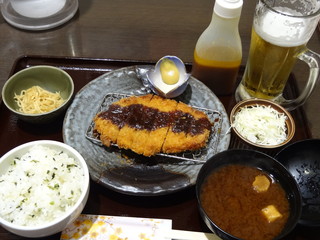 Makotoya - 生中と八丁味噌ロースかつ定食