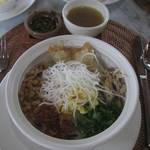 Tandjung Sari Hotel - ブブールアヤム（朝）