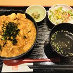 赤い鳥 - とろとろ親子丼